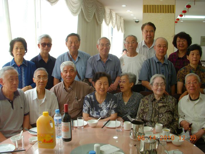 61410dinnergroup